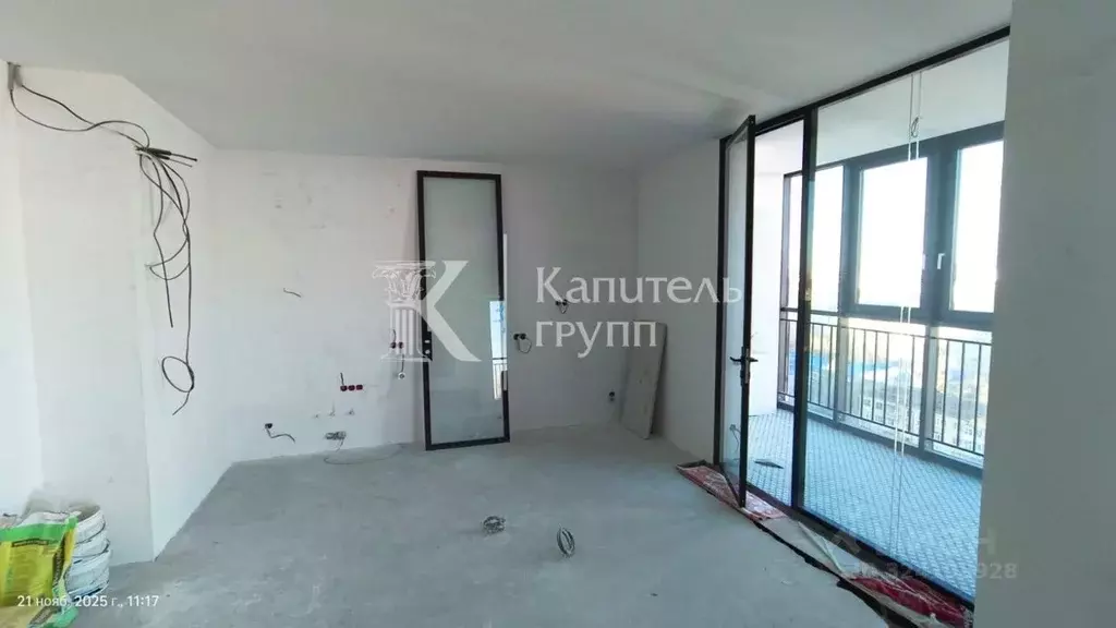 3-к кв. Тюменская область, Тюмень ул. 50 лет Октября, 4 (98.3 м) - Фото 1