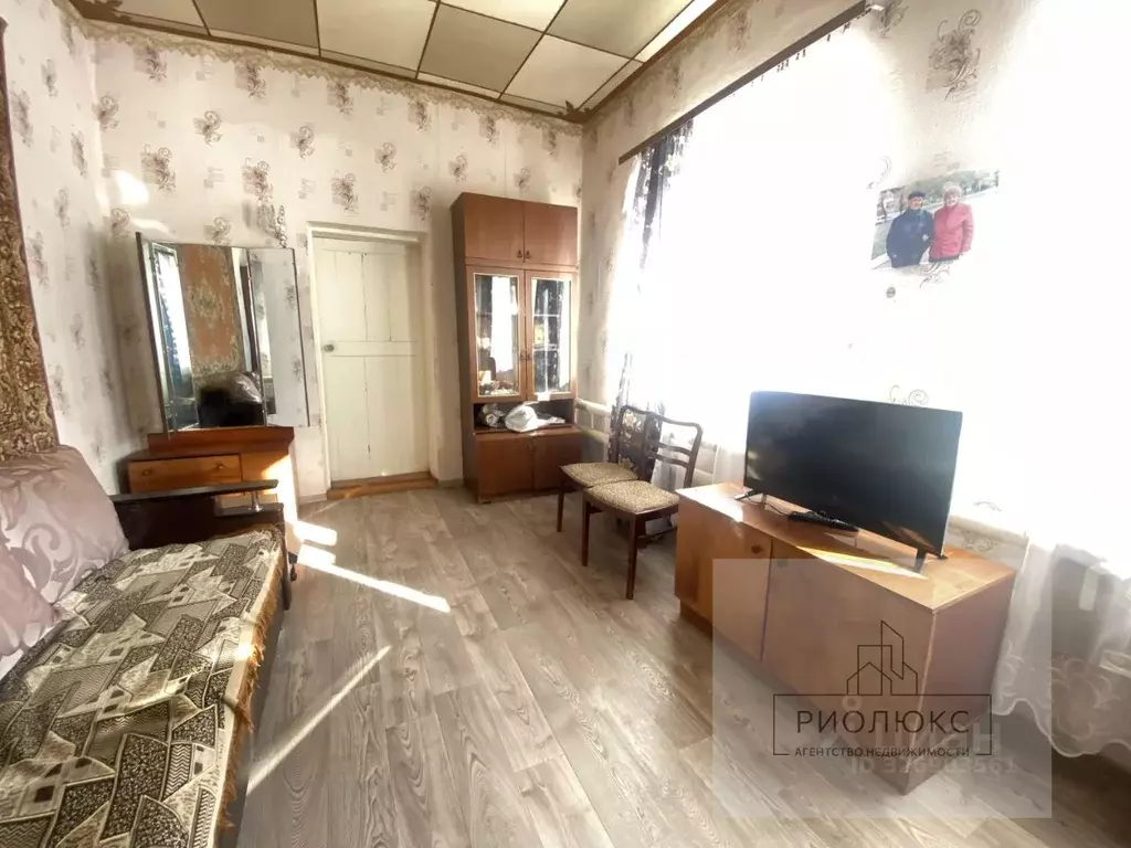 Дом в Челябинская область, Магнитогорск ул. Сергея Лазо, 3 (50 м) - Фото 2