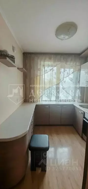 3-к кв. Кемеровская область, Кемерово Октябрьский просп., 52 (62.1 м) - Фото 1