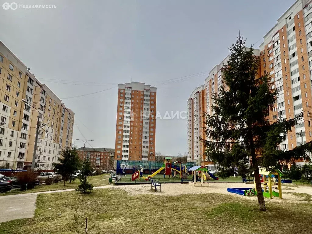 3-комнатная квартира: Подольск, Литейная улица, 42 (76 м) - Фото 0