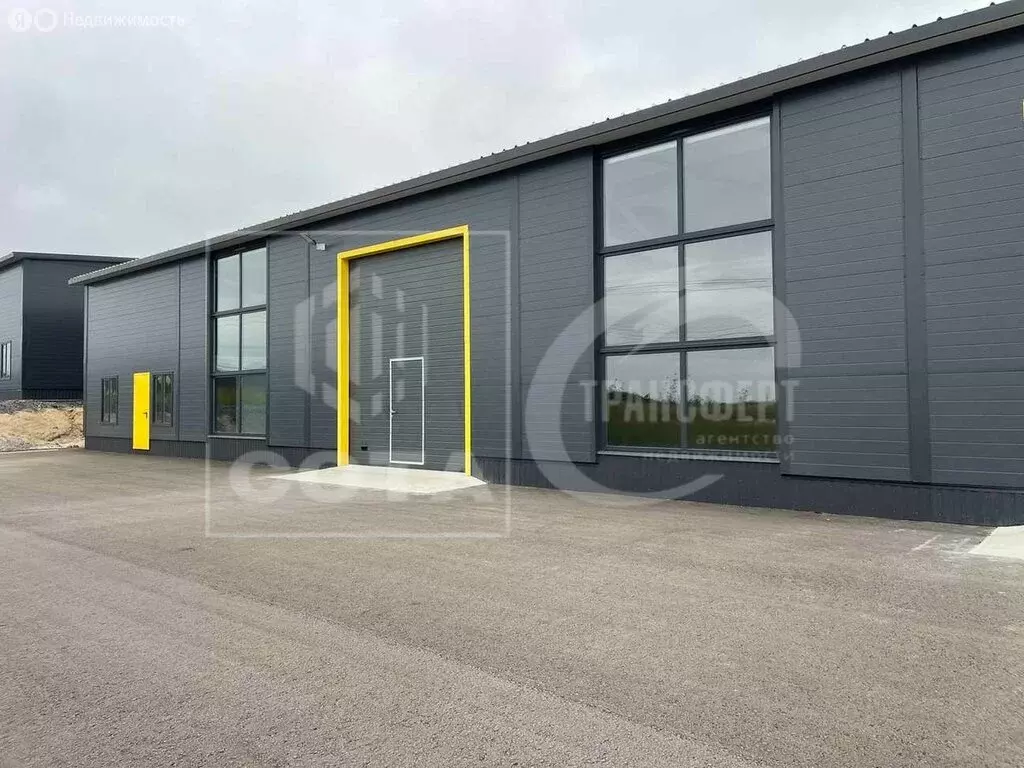 Помещение свободного назначения (1500 м) - Фото 1