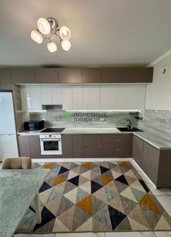 3-к кв. Орловская область, Орел ул. Кузнецова, 30к2 (80.1 м) - Фото 0