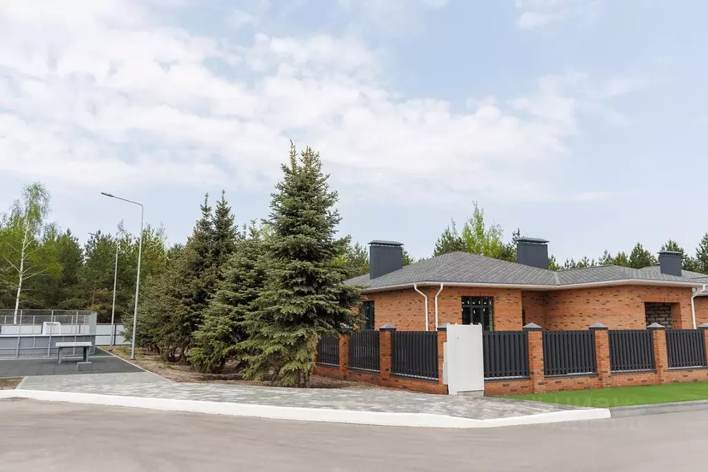 Коттедж в Воронежская область, Рамонский район, Айдаровское с/пос, с. ... - Фото 1