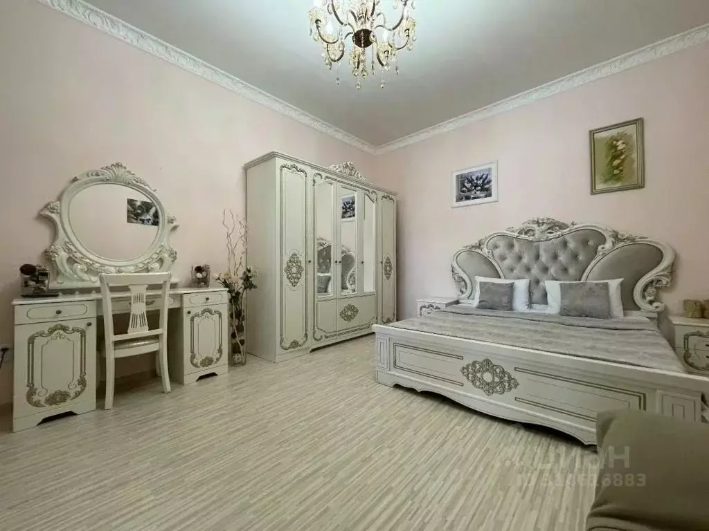 2-к кв. Крым, Ялта ул. Толстого, 1 (55.0 м) - Фото 0