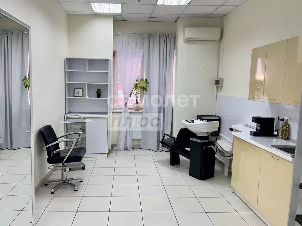 Офис в Самарская область, Тольятти ул. 40 лет Победы, 50Б (20 м) - Фото 2