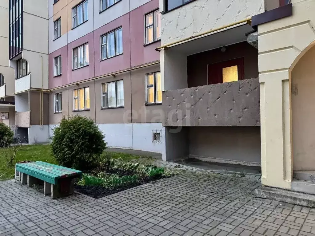 2-к кв. Псковская область, Псков Коммунальная ул., 15 (55.7 м) - Фото 1