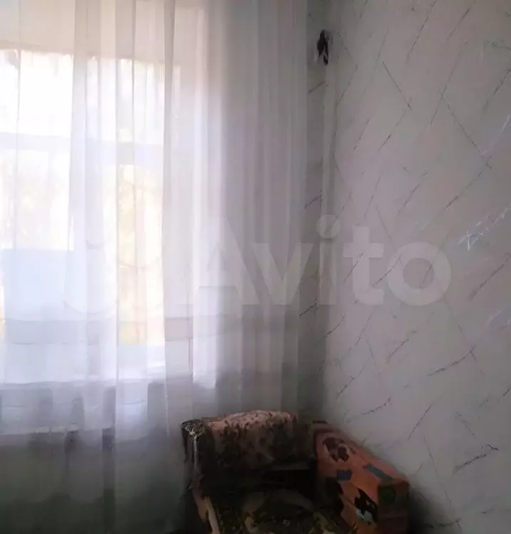 Комната 12 м в 1-к., 1/2 эт. - Фото 0