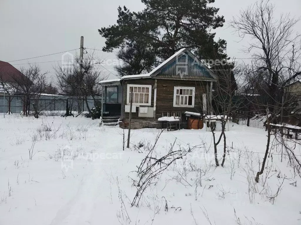 Дом в Волгоградская область, Волгоград ул. Джамбула Джабаева (12 м) - Фото 1