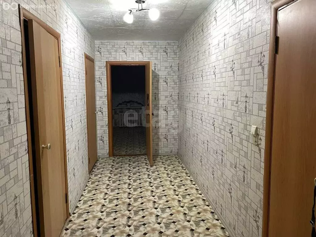 2-комнатная квартира: село Ярково, улица Республики, 10Ак2 (52.6 м) - Фото 2