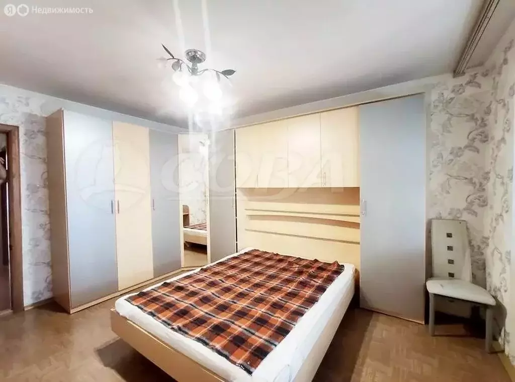 3-комнатная квартира: Тюмень, улица Мельникайте, 125 (96.8 м) - Фото 1