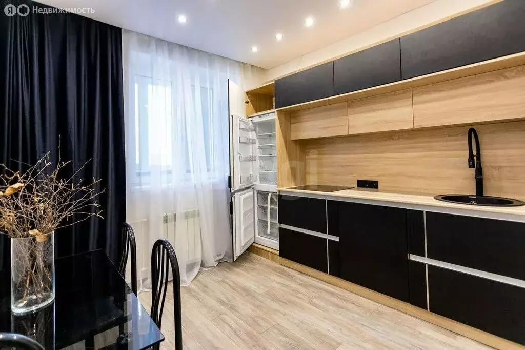 1-комнатная квартира: Омск, бульвар М.М. Кузьмина, 5 (38.8 м) - Фото 2