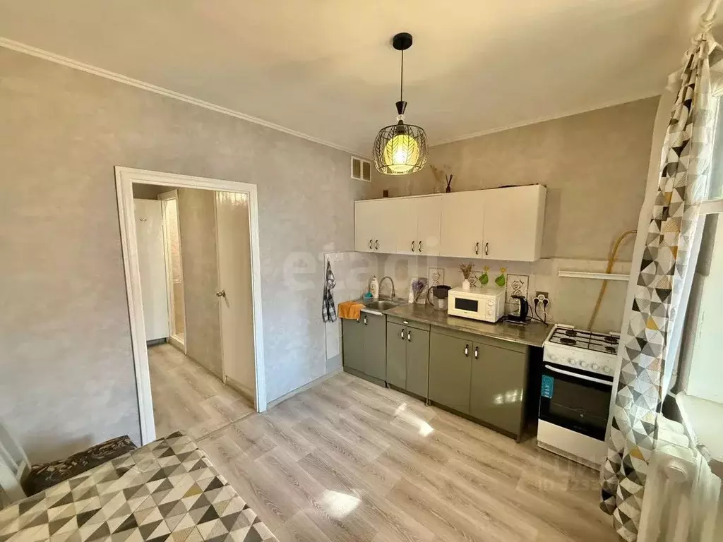 1-к кв. Крым, Симферополь ул. Ешиль Ада (35.0 м) - Фото 1