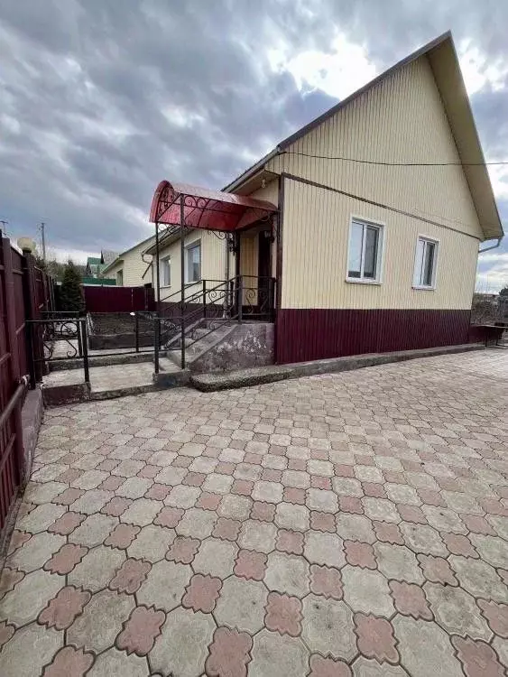 Дом в Хакасия, Саяногорск Саяногорск городской округ, ул. Дружная, 7 ... - Фото 1