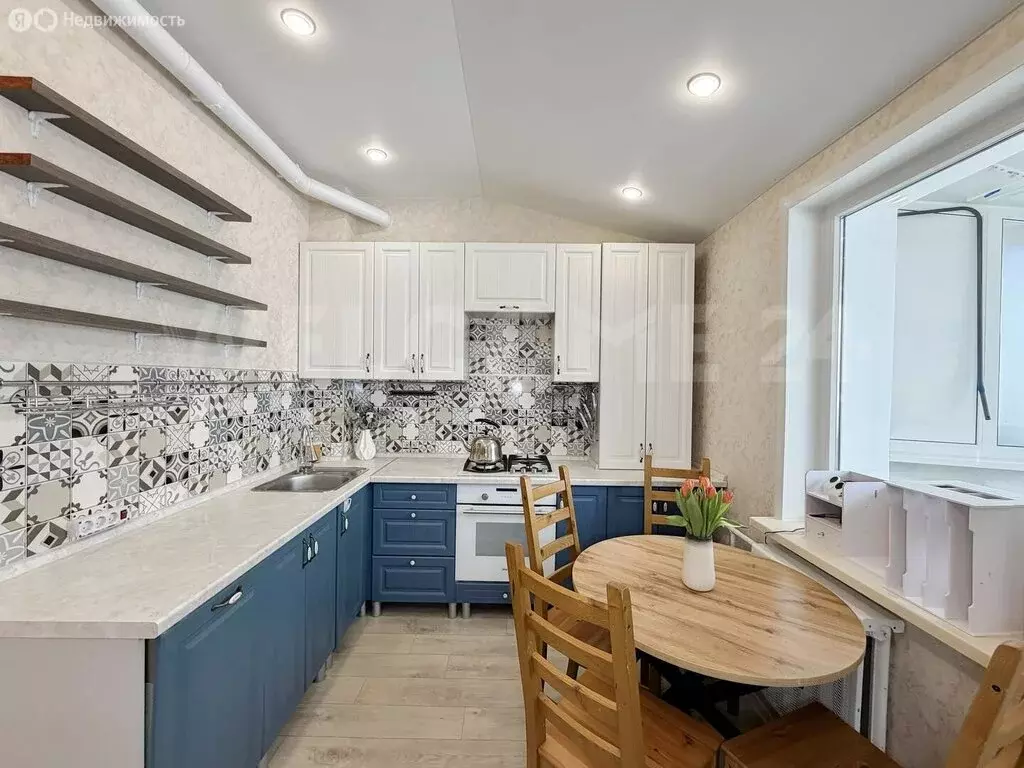 2-комнатная квартира: Чебоксары, улица Мичмана Павлова, 41 (68.2 м) - Фото 1