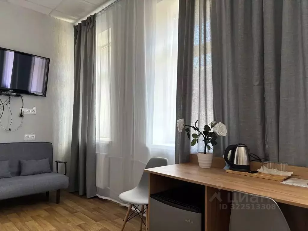 Комната Пермский край, Пермь ул. Сухобруса, 27 - Фото 2