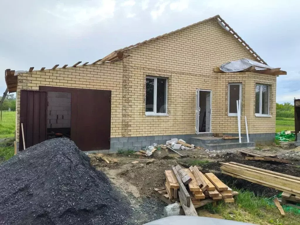 Дом в Белгородская область, Яковлевский муниципальный округ, Красный ... - Фото 1