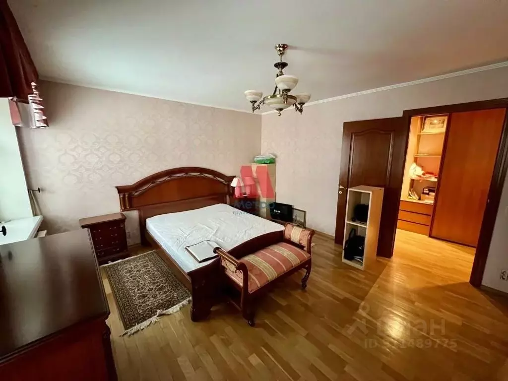5-к кв. Ярославская область, Ярославль ул. Ньютона, 16 (158.4 м) - Фото 0