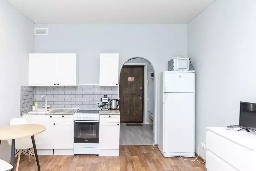 Студия Ханты-Мансийский АО, Сургут Университетская ул., 41 (27.0 м) - Фото 2