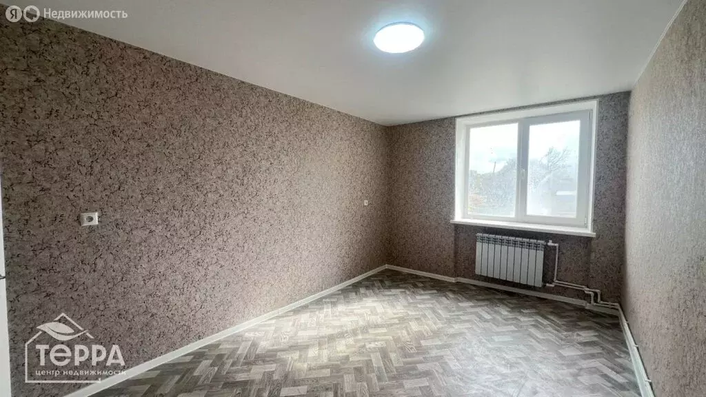 2-комнатная квартира: Стахановка, улица Ленина, 15 (48 м) - Фото 1