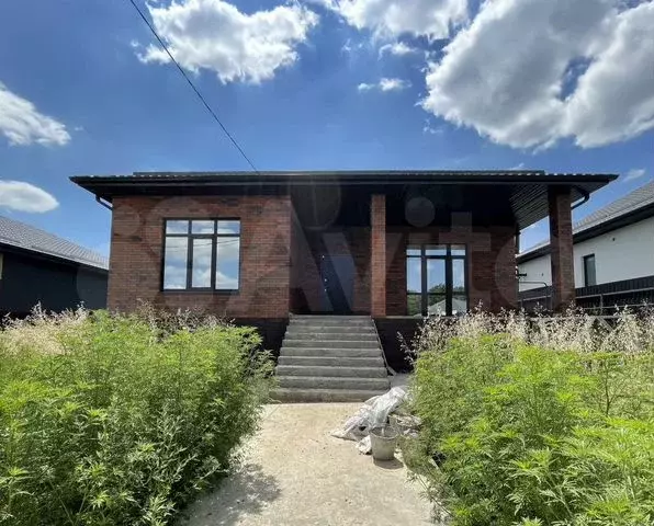 Дом 180 м на участке 4,5 сот. - Фото 0