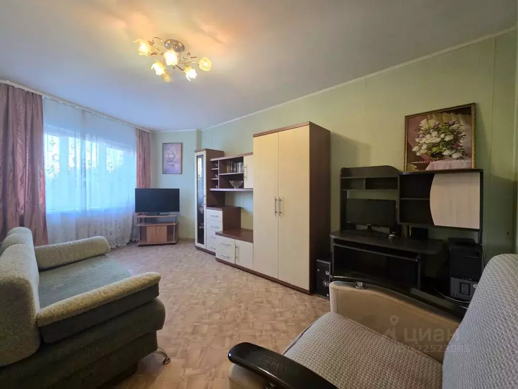 3-к кв. Липецкая область, Липецк 15-й мкр, 35 (62.5 м) - Фото 0