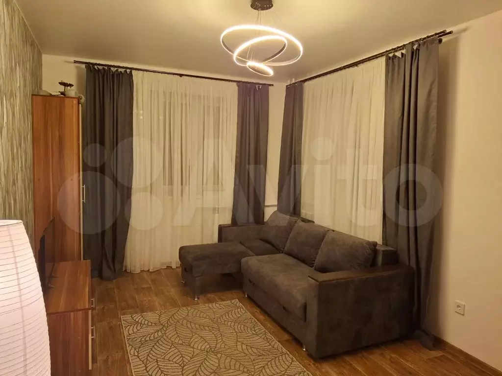 1-к. квартира, 40 м, 3/9 эт. - Фото 1