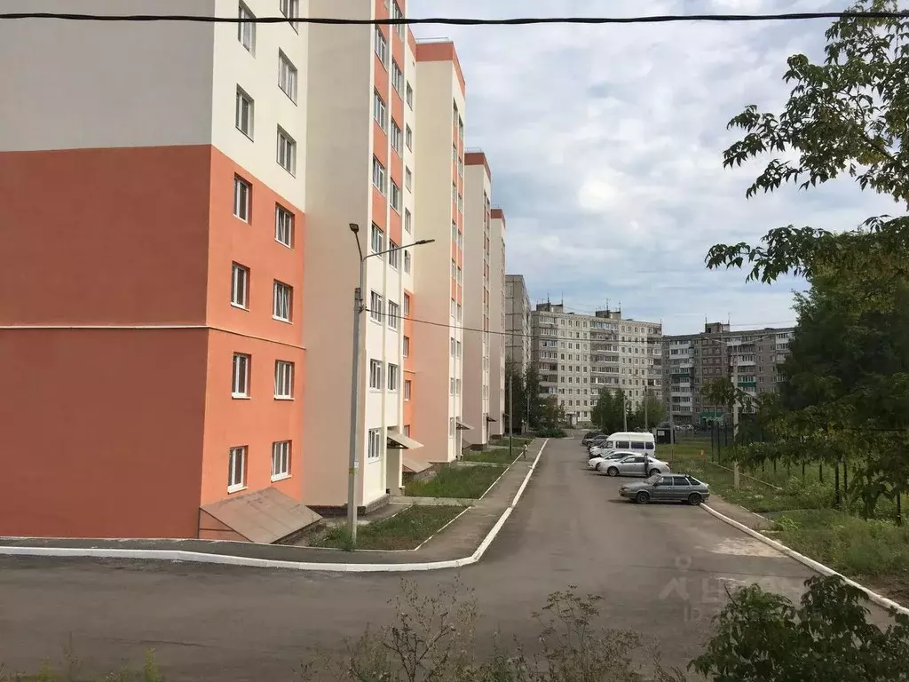 Свободной планировки кв. Башкортостан, Благовещенск ул. Комарова, 13 ... - Фото 0