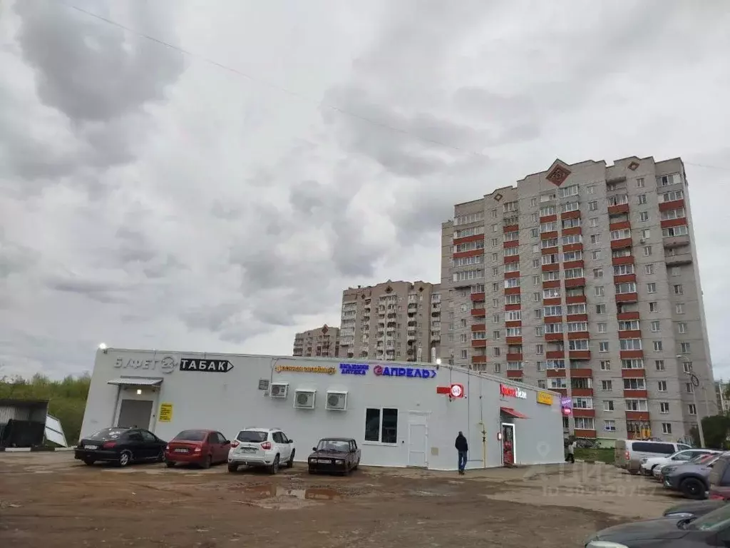 Торговая площадь в Удмуртия, Ижевск Автозаводская ул., 9 (900 м) - Фото 0