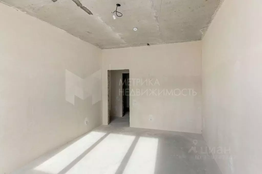 2-к кв. Тюменская область, Тюмень ул. Евгения Войнова, 7 (76.9 м) - Фото 0