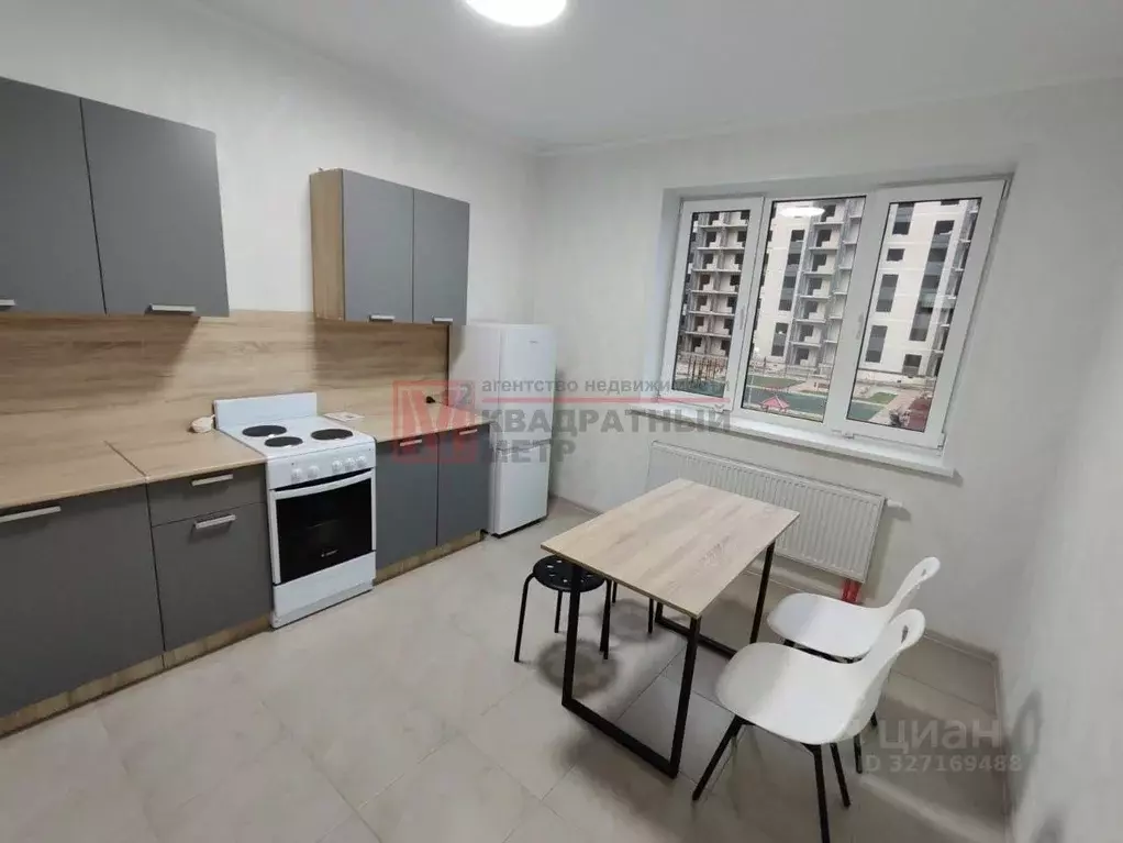 1-к кв. Белгородская область, Старый Оскол Степной мкр, 33Б (43.2 м) - Фото 1