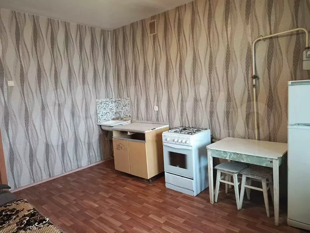 1-к. квартира, 429 м, 1/10 эт. - Фото 1