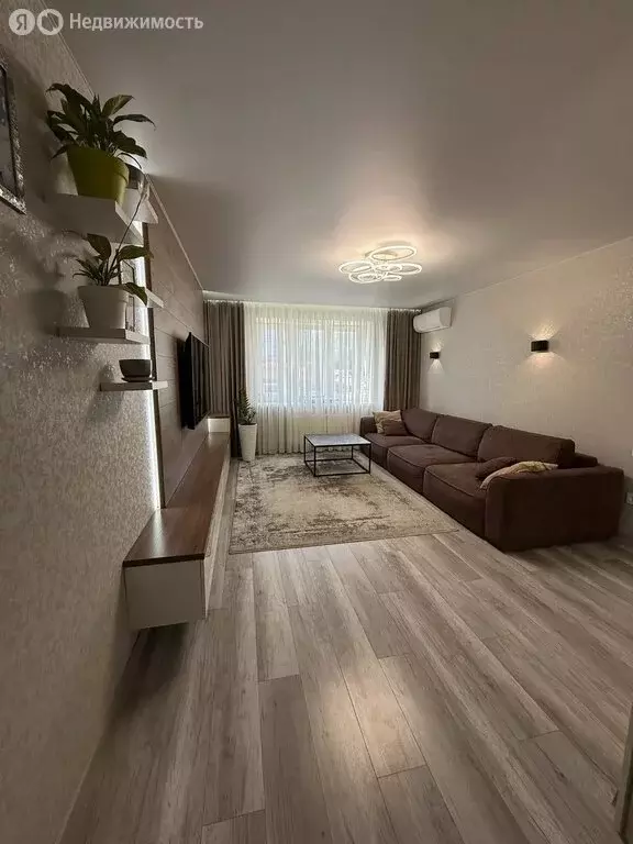 2-комнатная квартира: Чебоксары, Радужная улица, 4 (65 м) - Фото 1