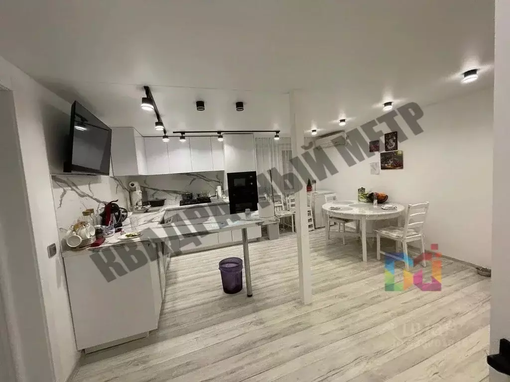 Дом в Калмыкия, с. Малые Дербеты ул. Советская, 32 (89 м) - Фото 1