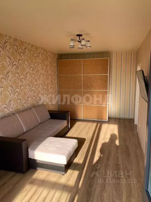 1-к кв. Новосибирская область, Новосибирск ул. Кошурникова, 22 (40.0 ... - Фото 0