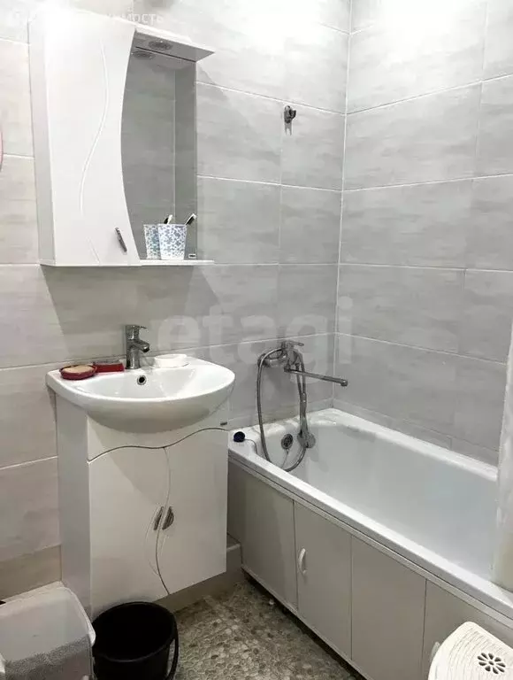 Квартира-студия: Якутск, 203-й микрорайон, 25 (32.3 м) - Фото 1