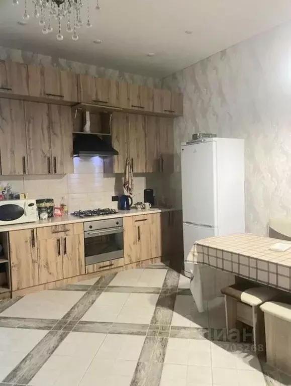 Дом в Крым, Симферопольский район, с. Мирное ул. Добрая (100 м) - Фото 1