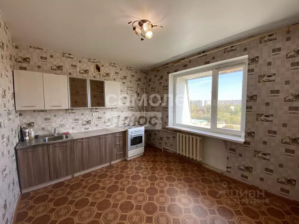 2-к кв. Краснодарский край, Ейск Красная ул., 53/5к1 (69.2 м) - Фото 0