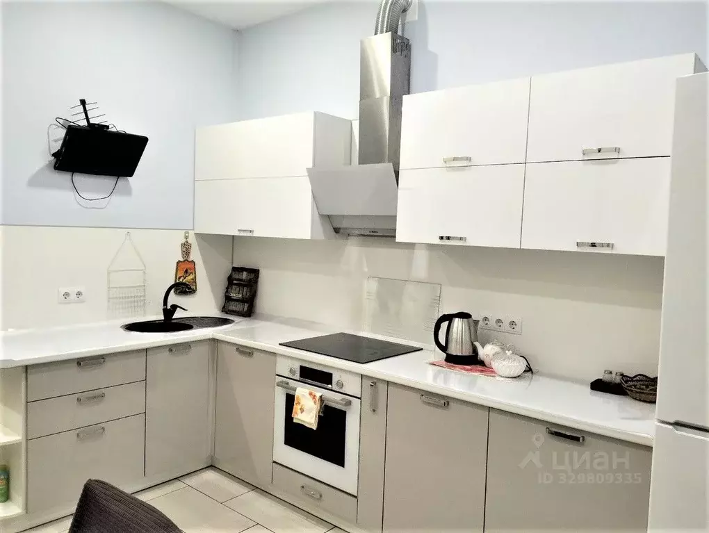 2-к кв. Коми, Сыктывкар ул. Громова, 51 (50.0 м) - Фото 1