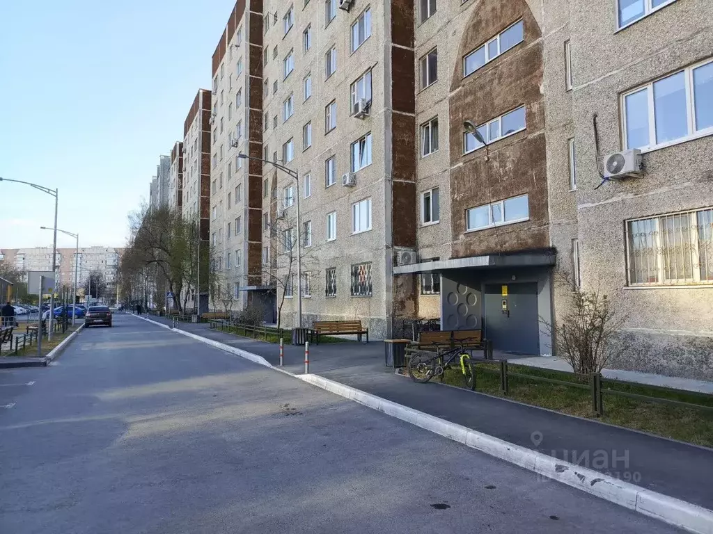 3-к кв. Тюменская область, Тюмень ул. Николая Чаплина, 121 (68.4 м) - Фото 1