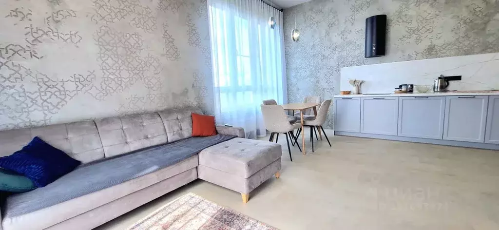 3-к кв. Тюменская область, Тюмень ул. Виктора Тимофеева, 10 (100.0 м) - Фото 1