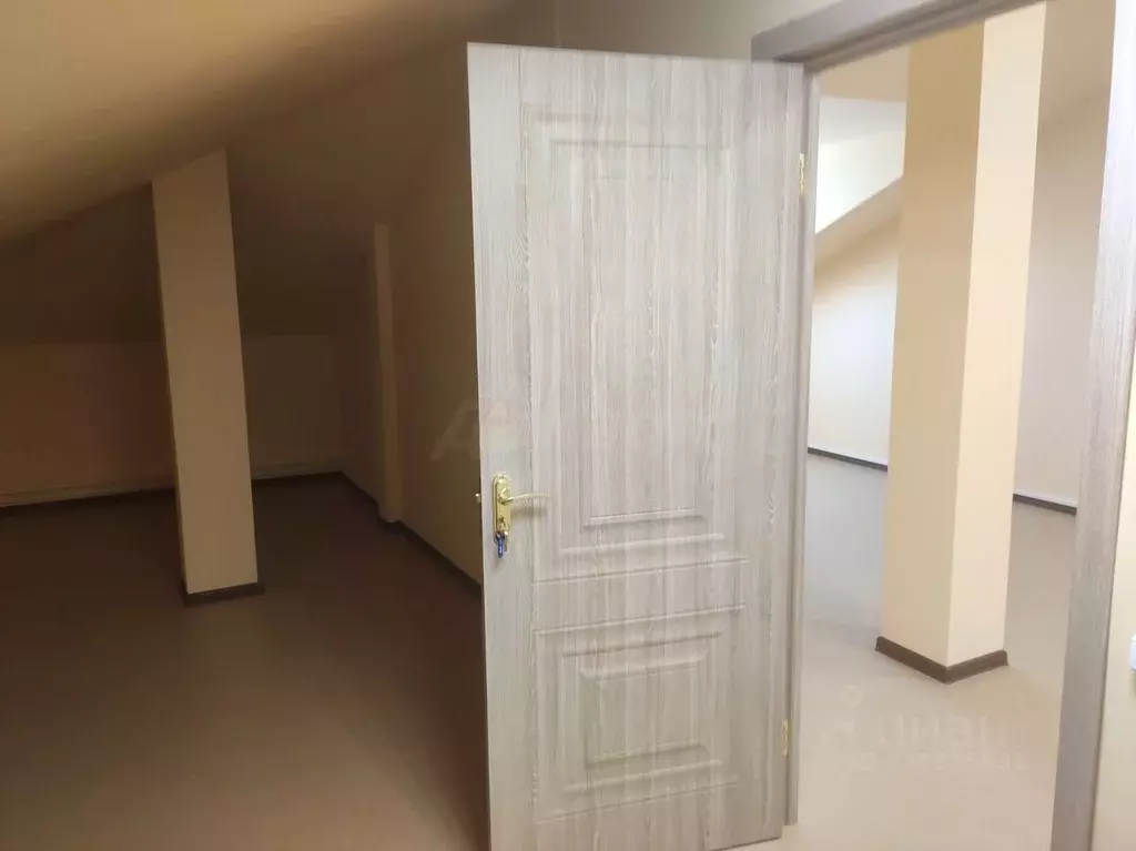 Офис в Ульяновская область, Ульяновск Октябрьская ул., 22с15 (54 м) - Фото 1