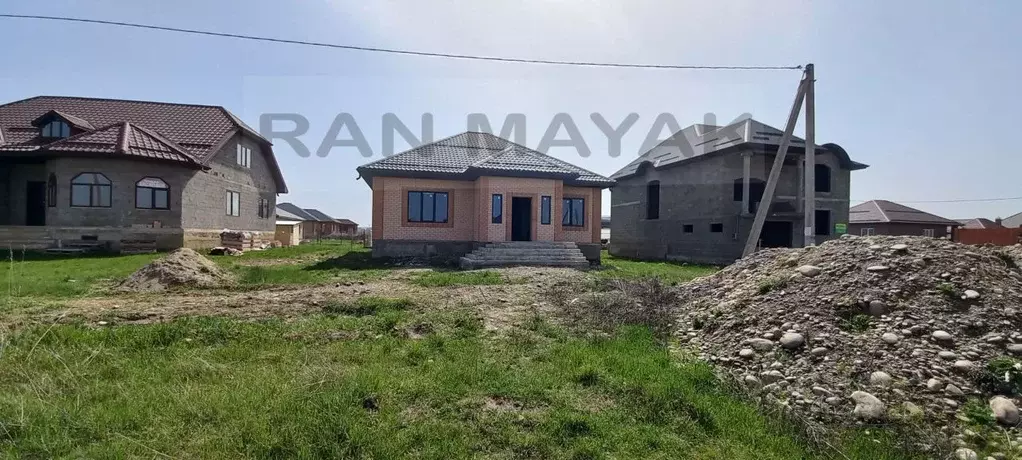 Дом в Адыгея, Майкоп городской округ, Гавердовский хут. ул. Надежды, ... - Фото 0