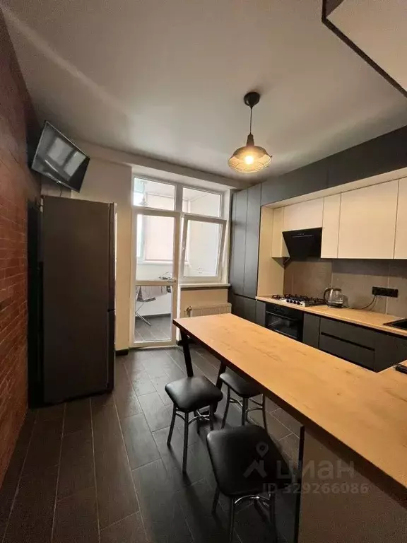 1-к кв. Крым, Симферополь ул. Батурина, 113 (36.0 м) - Фото 2