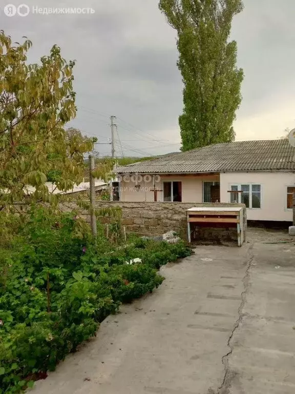 Дом в Старый Крым, улица Ленина (178.3 м) - Фото 2