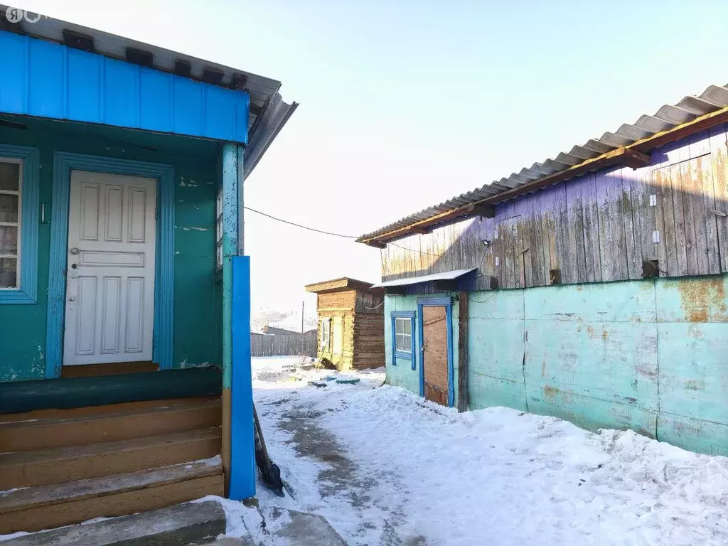 3-комнатная квартира: посёлок городского типа Новокручининский, ... - Фото 2