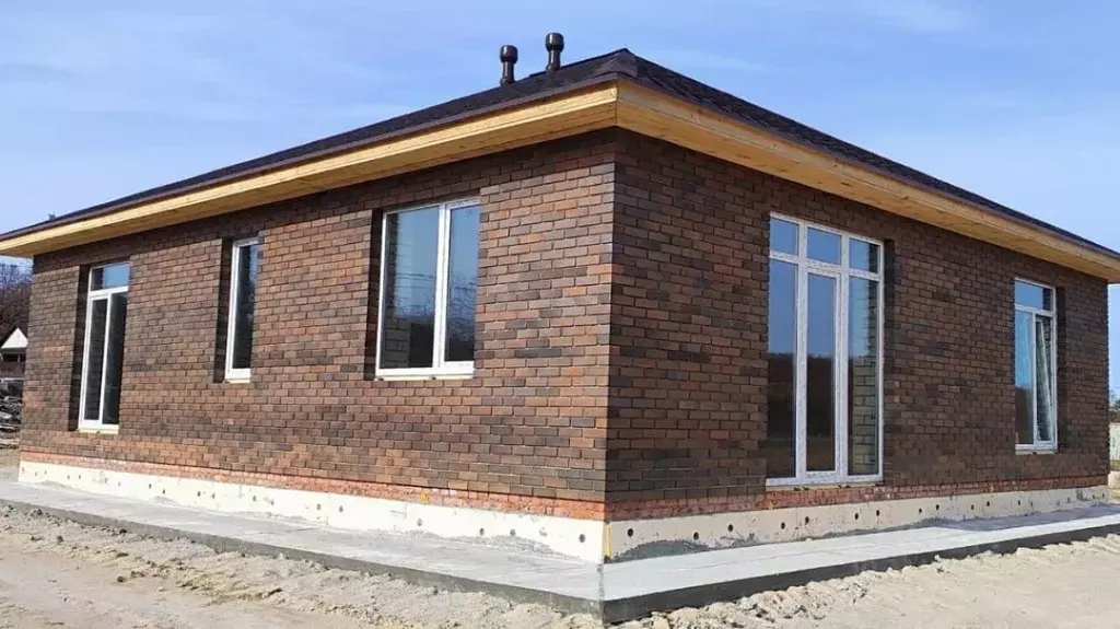 Дом в Амурская область, Благовещенский район, с. Кантон-Коммуна  (95 ... - Фото 2