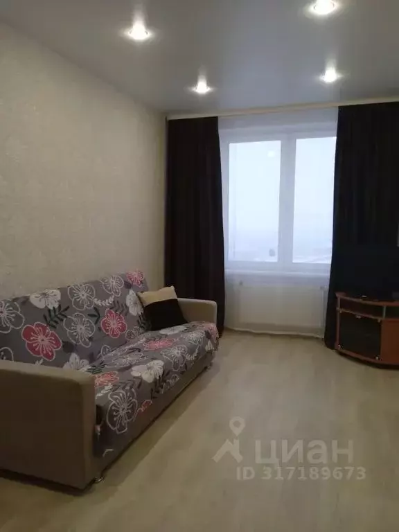1-к кв. Тюменская область, Тюмень ул. Ветеранов Труда, 9А (34.0 м) - Фото 0