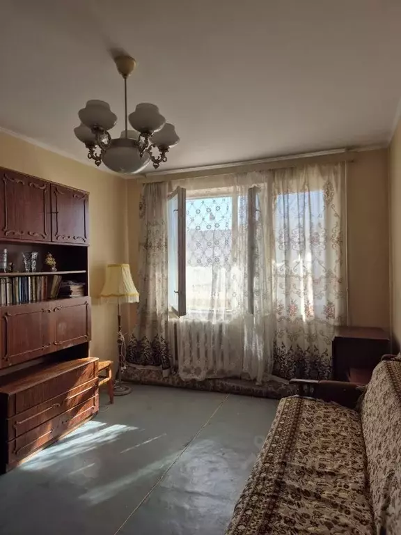 1-к кв. Крым, Керчь ул. Генерала Петрова, 6 (32.8 м) - Фото 1