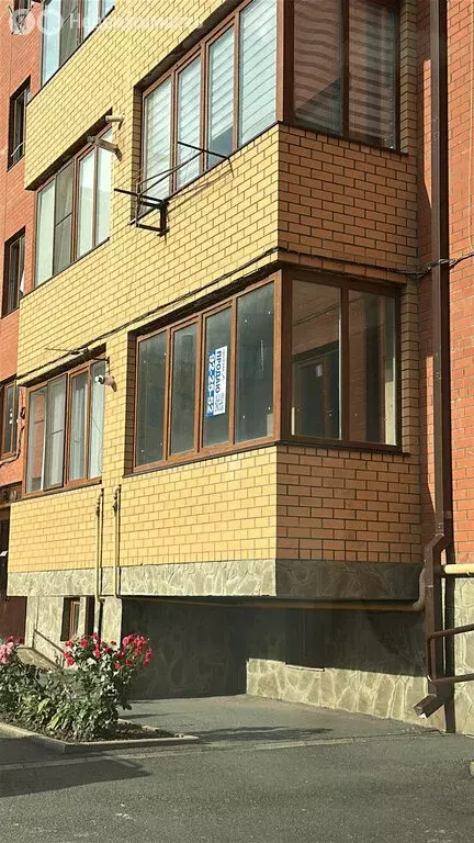1-комнатная квартира: Владикавказ, улица Генерала Дзусова, 6В (60 м) - Фото 0