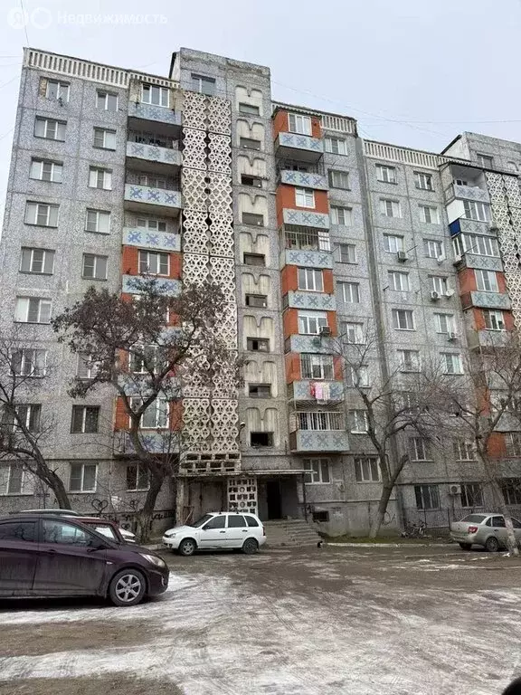 3-комнатная квартира: Махачкала, проспект Амет-хана Султана, 10А (80 ... - Фото 1